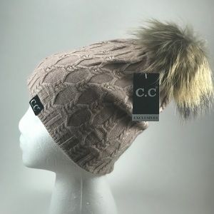NWT Black Label Crystal CC Beanie Fur Pom Rose